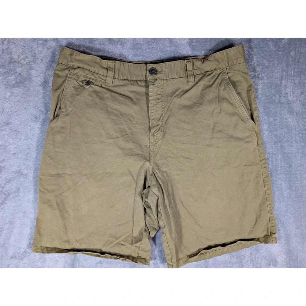 Northwest Territory Men Olive Green Cotton Twill Flat Front Chino Shorts Size 38